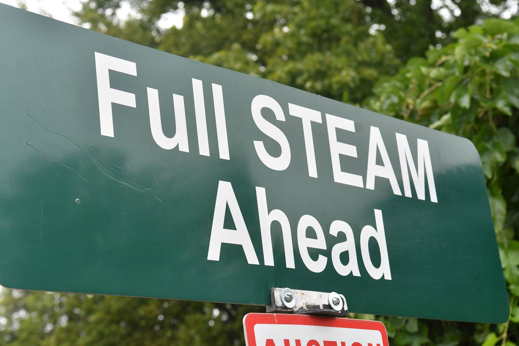 Rivermont Collegiate opens new STEAM center.